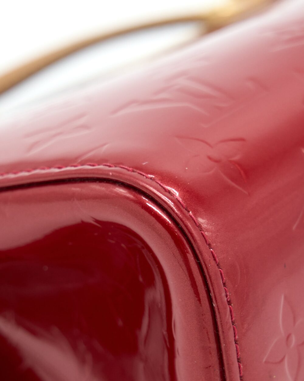 AAA Replica Louis Vuitton LV ROXBURY DRIVE MONOGRAM VERNIS RED GHW