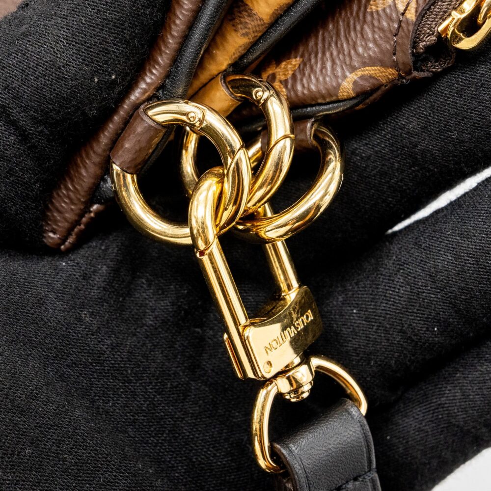 AAA Replica Louis Vuitton LV TRIO POUCH MONOGRAM CANVAS GHW