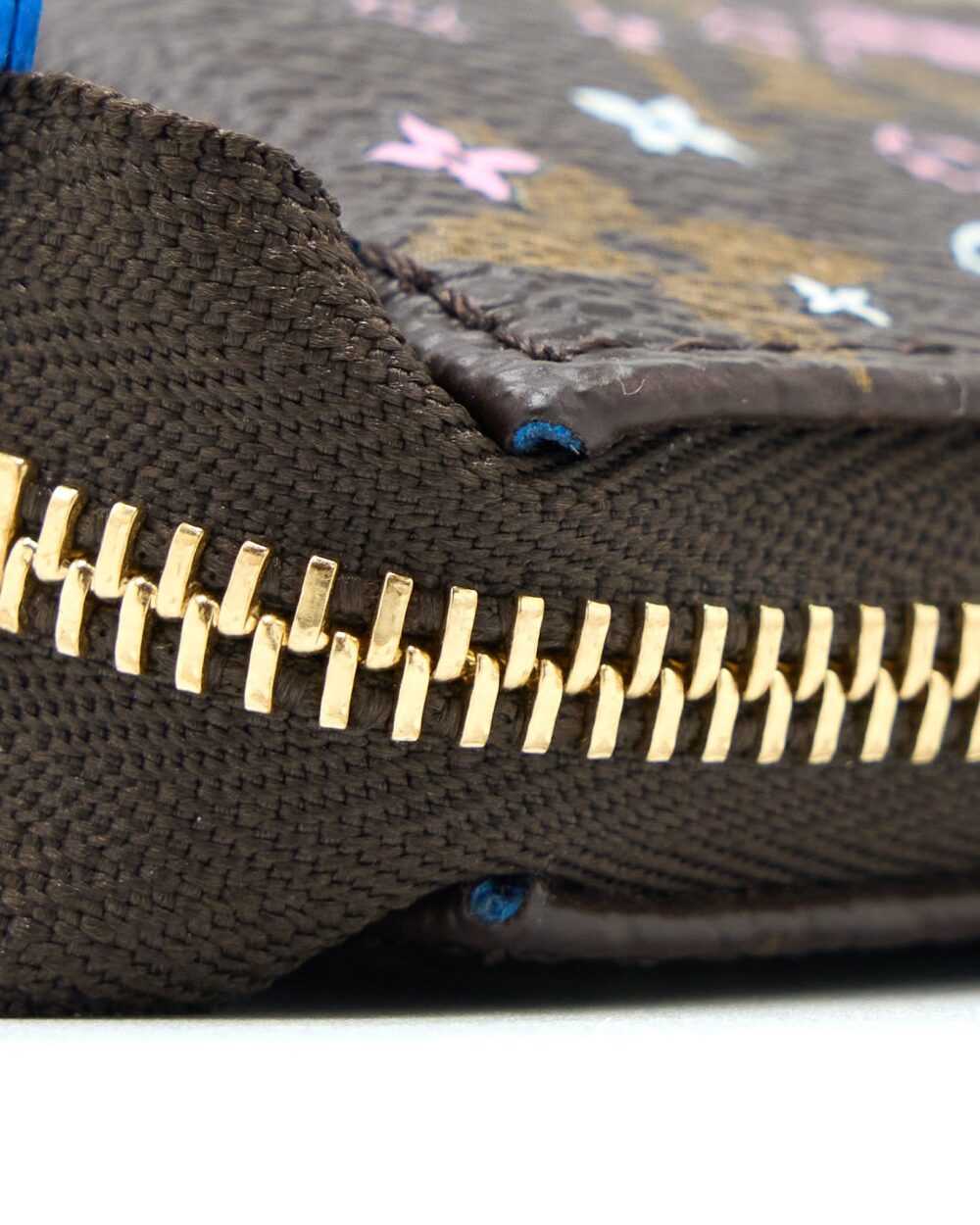 AAA Replica Louis Vuitton LV MINI POCHETTE ACCESSORIES LIMITED EDITION MONOGRAM CANVAS GHW