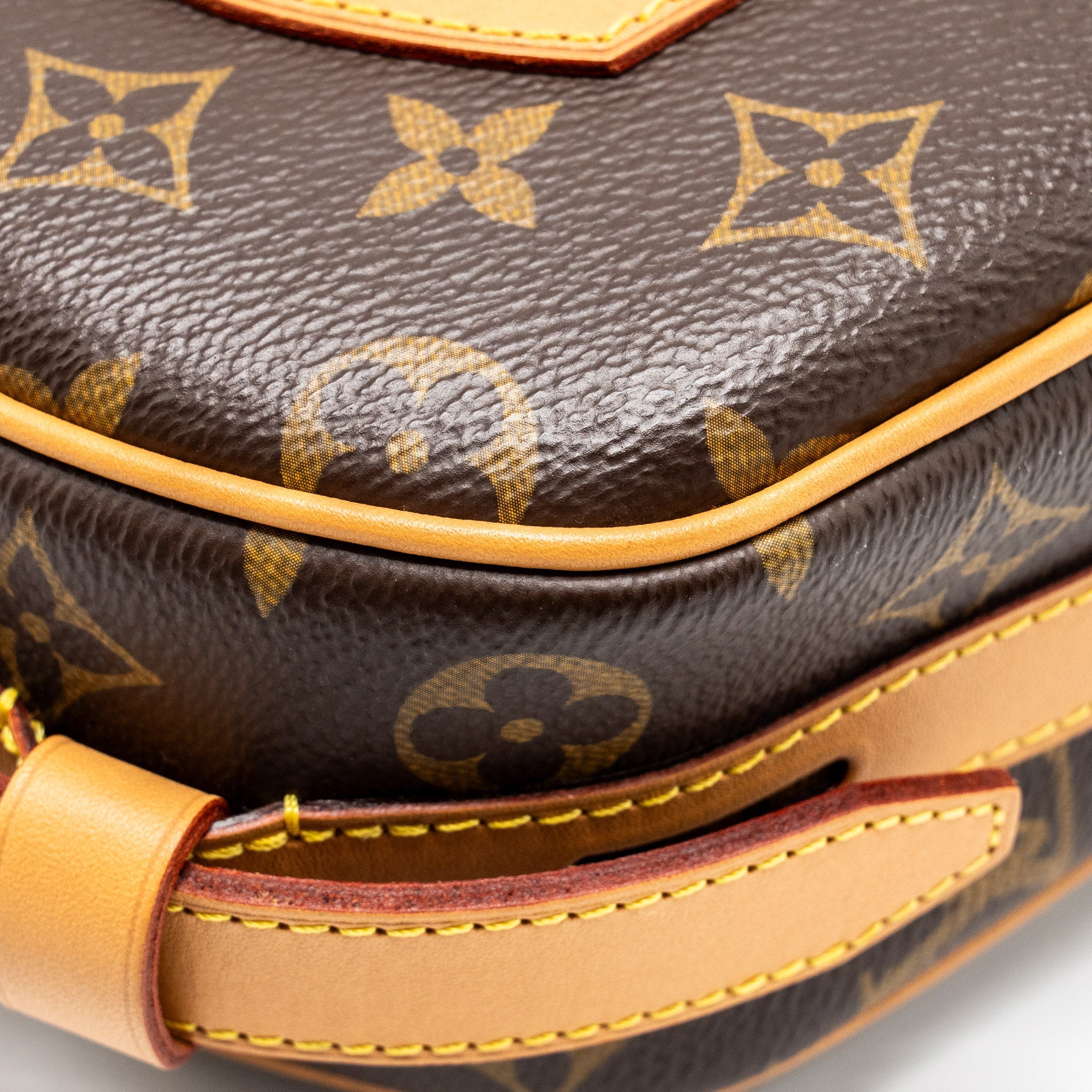 AAA Replica Louis Vuitton LV BOITE CHAPEAU SOUPLE MM MONOGRAM CANVAS GHW