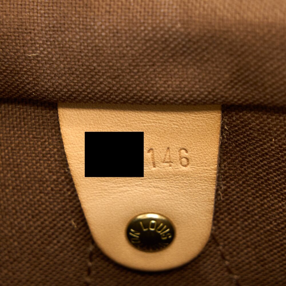 AAA Replica Louis Vuitton LV SPEEDY 30 LIMITED EDITION MONOGRAM CANVAS GHW