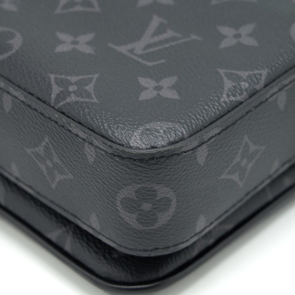 AAA Replica Louis Vuitton LV TRIO MESSENGER MONOGRAM ECLIPSE CANVAS SHW