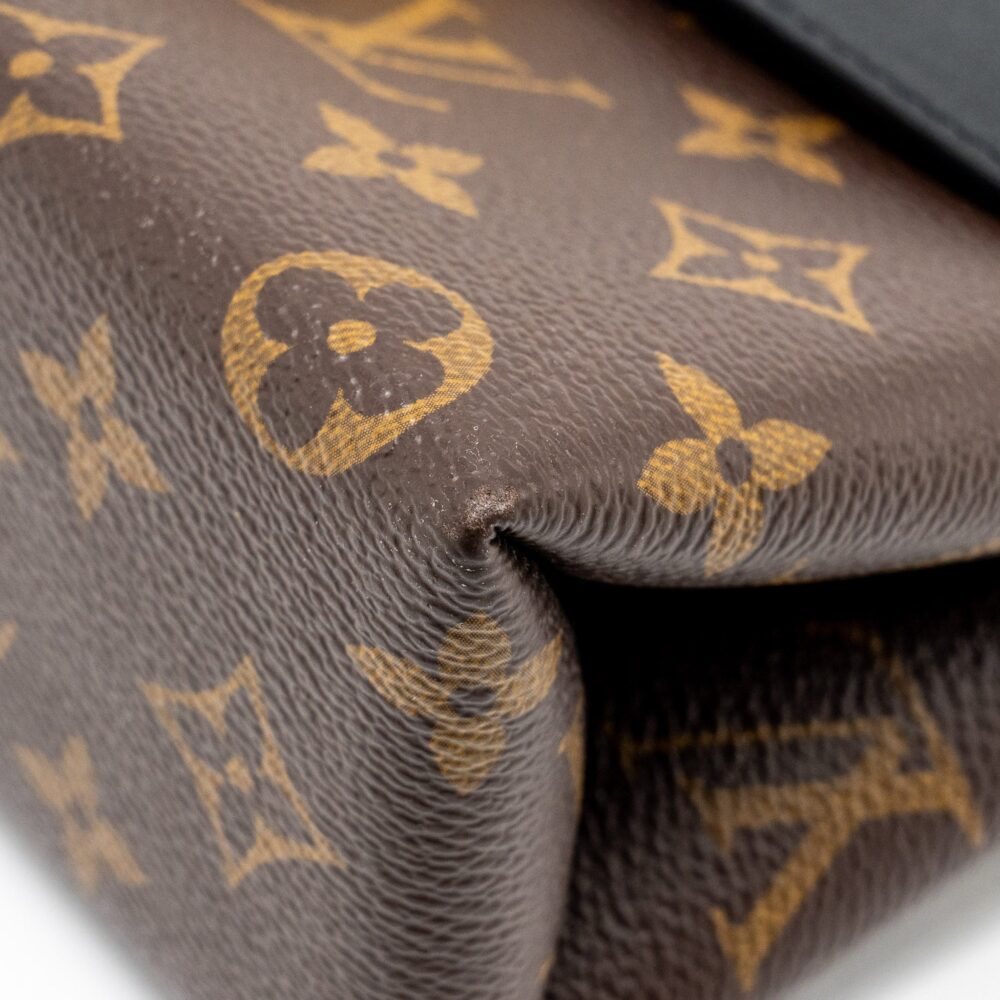 AAA Replica Louis Vuitton LV LOCKY BB MONOGRAM CANVAS/LEATHER BLACK GHW