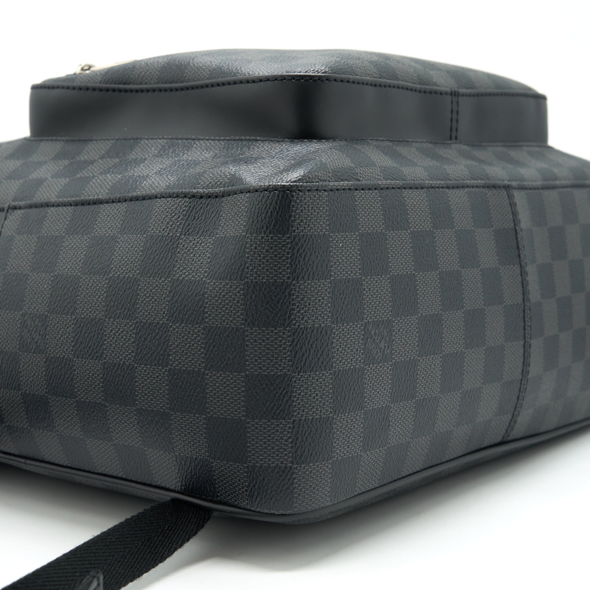 AAA Replica Louis Vuitton LV DAMIER GRAPHITE BACKPACK BLACK SHW