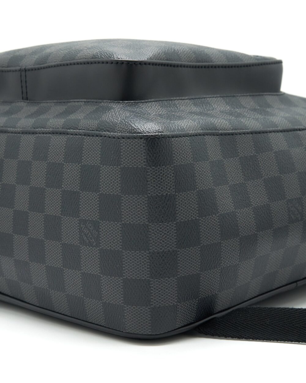 AAA Replica Louis Vuitton LV DAMIER GRAPHITE BACKPACK BLACK SHW