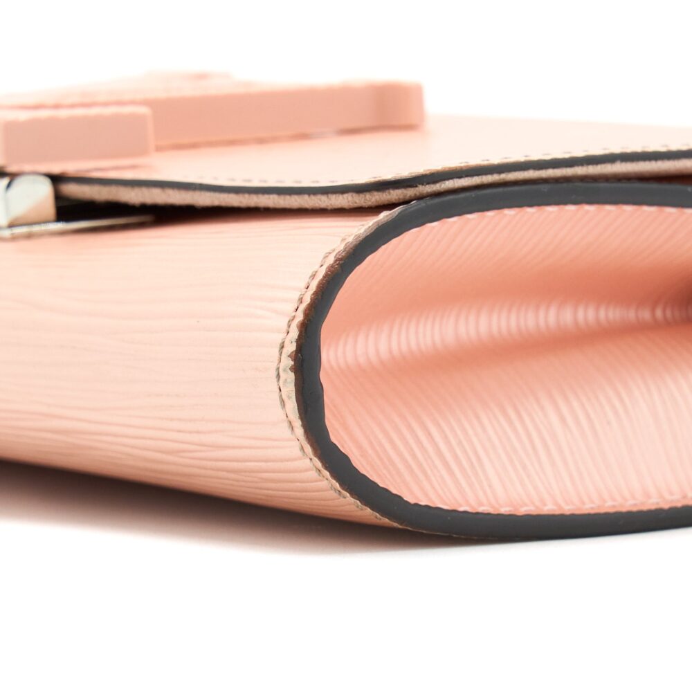 AAA Replica Louis Vuitton LV LOUISE CLUTCH PM EPI LIGHT PINK SHW