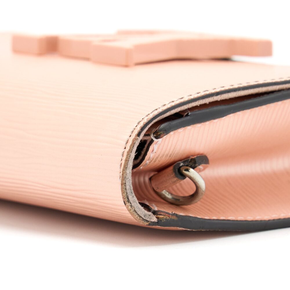 AAA Replica Louis Vuitton LV LOUISE CLUTCH PM EPI LIGHT PINK SHW