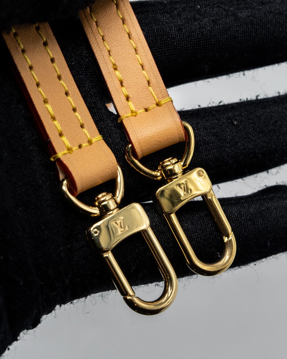 AAA Replica Louis Vuitton LV FOLD ME POUCH MONOGRAM CANVAS GHW (NEW VERSION)