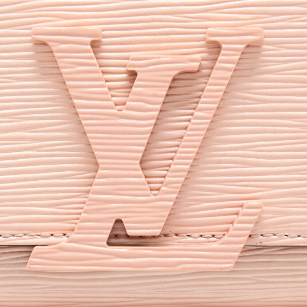 AAA Replica Louis Vuitton LV LOUISE CLUTCH PM EPI LIGHT PINK SHW