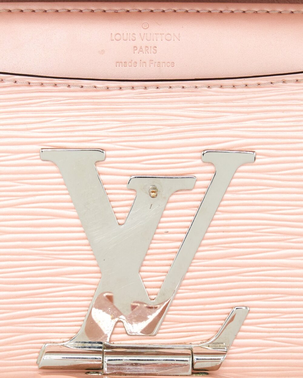 AAA Replica Louis Vuitton LV LOUISE CLUTCH PM EPI LIGHT PINK SHW