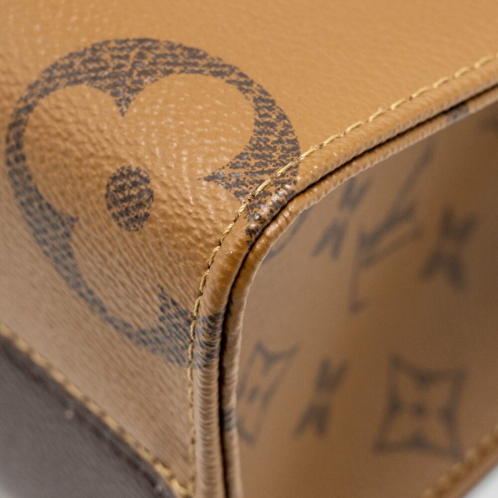 AAA Replica Louis Vuitton LV ONTHEGO PM MONOGRAM REVERSE CANVAS GHW