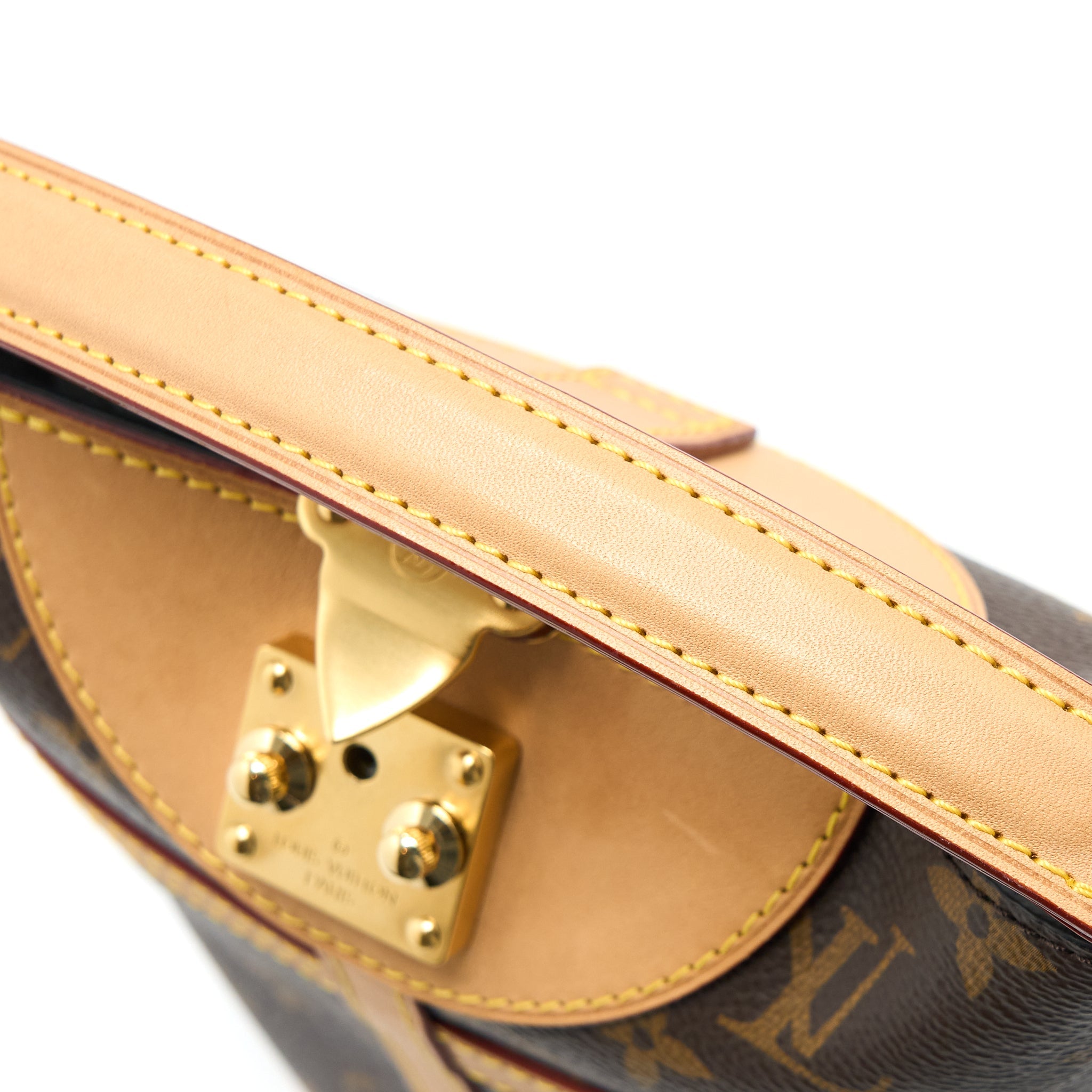 AAA Replica Louis Vuitton LV DUFFLE BAG MONOGRAM CANVAS GHW