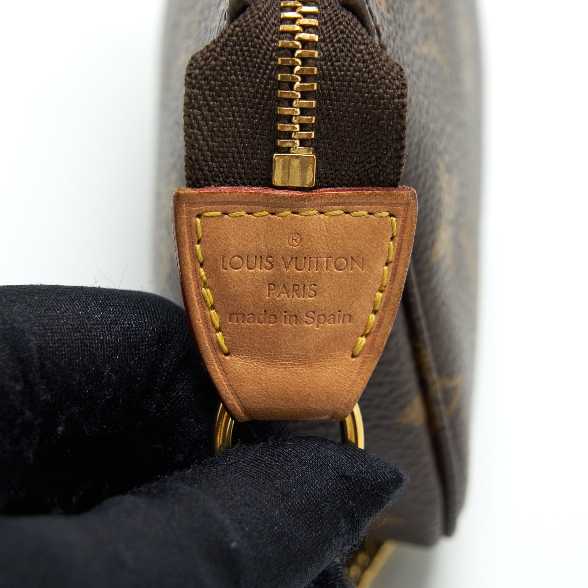 AAA Replica Louis Vuitton LV MINI POCHETTE MONOGRAM CANVAS GHW
