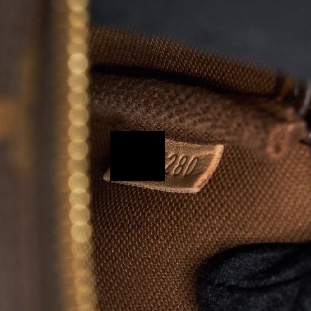 AAA Replica Louis Vuitton LV MINI POCHETTE MONOGRAM CANVAS GHW