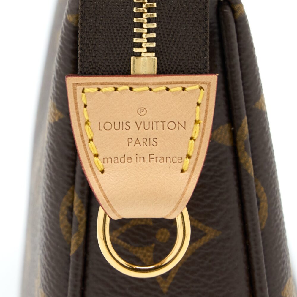 AAA Replica Louis Vuitton LV POCHETTE ACCESSORIES MONOGRAM CANVAS GHW