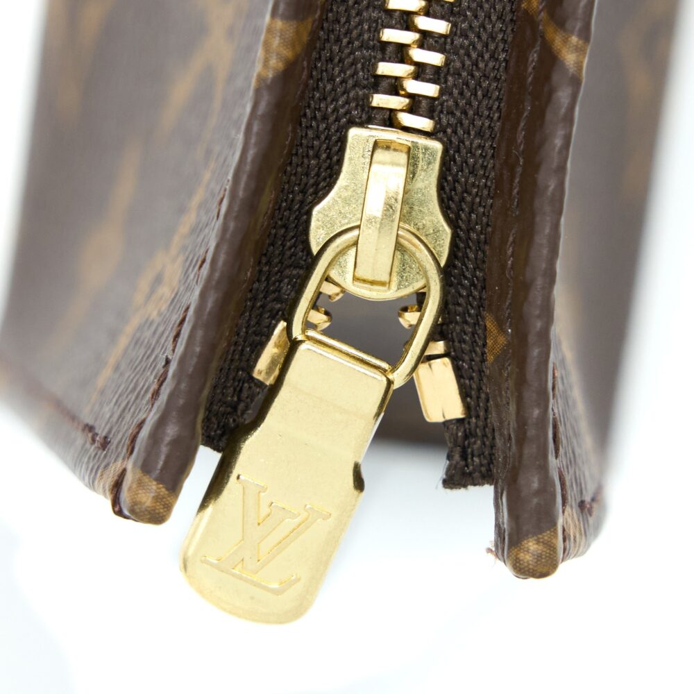 AAA Replica Louis Vuitton LV TOILETRY POCHETTE 15 MONOGRAM CANVAS GHW