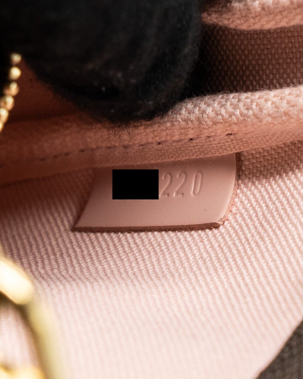 AAA Replica Louis Vuitton LV MINI POCHETTE ACCESSORIES CHRISTMAS LIMITED EDITION MULTICOLOR GHW