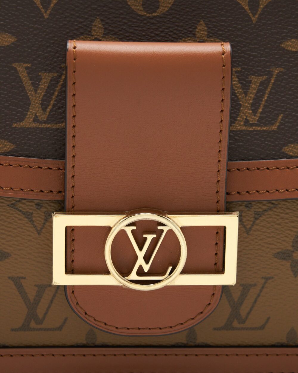 AAA Replica Louis Vuitton LV DAUPHINE MONOGRAM CANVAS GHW