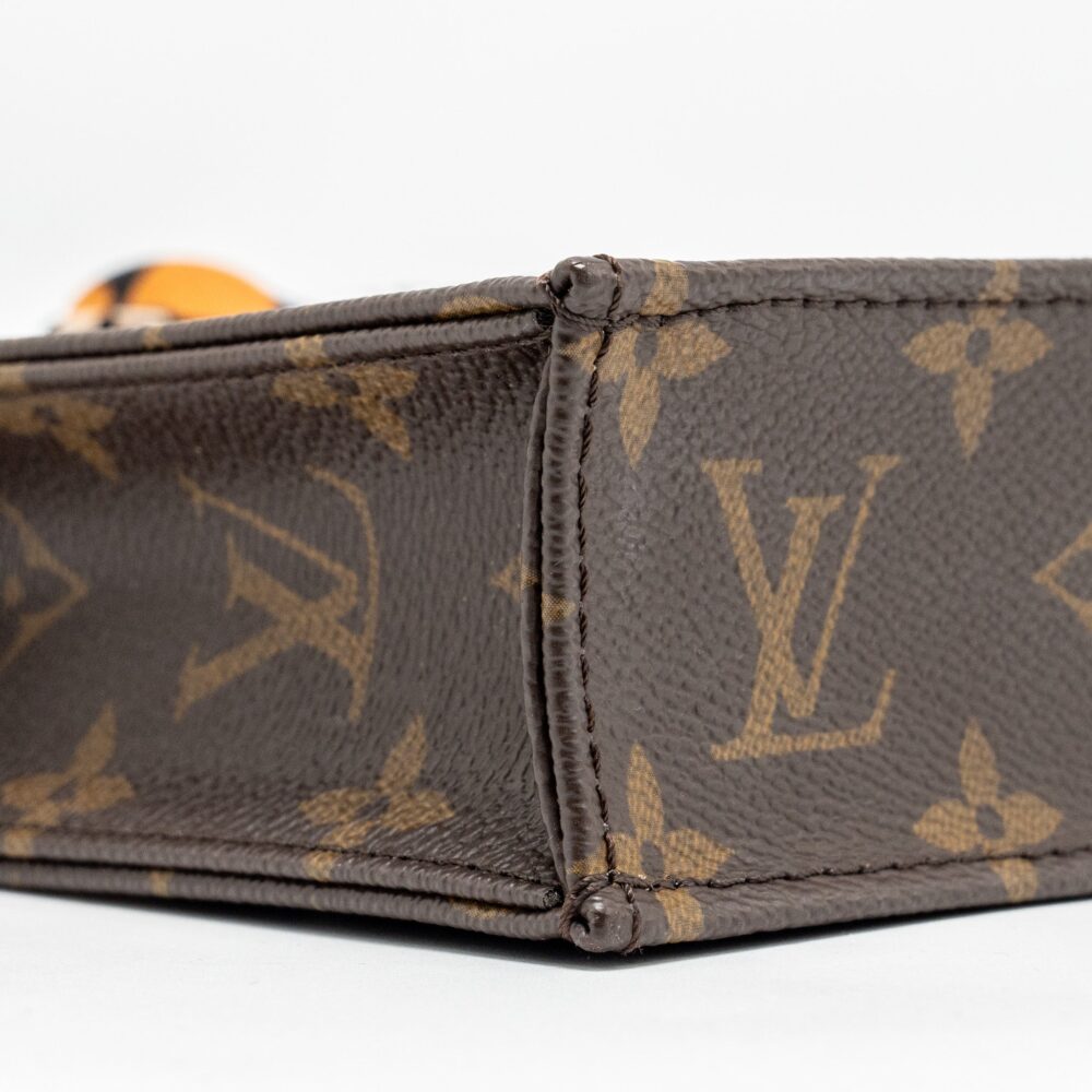 AAA Replica Louis Vuitton LV PETIT SAC PLAT MONOGRAM CANVAS GHW
