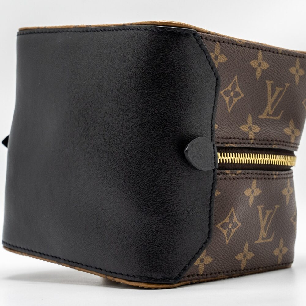 AAA Replica Louis Vuitton LV SQUARE BAG MONOGRAM REVERSE CANVAS GHW