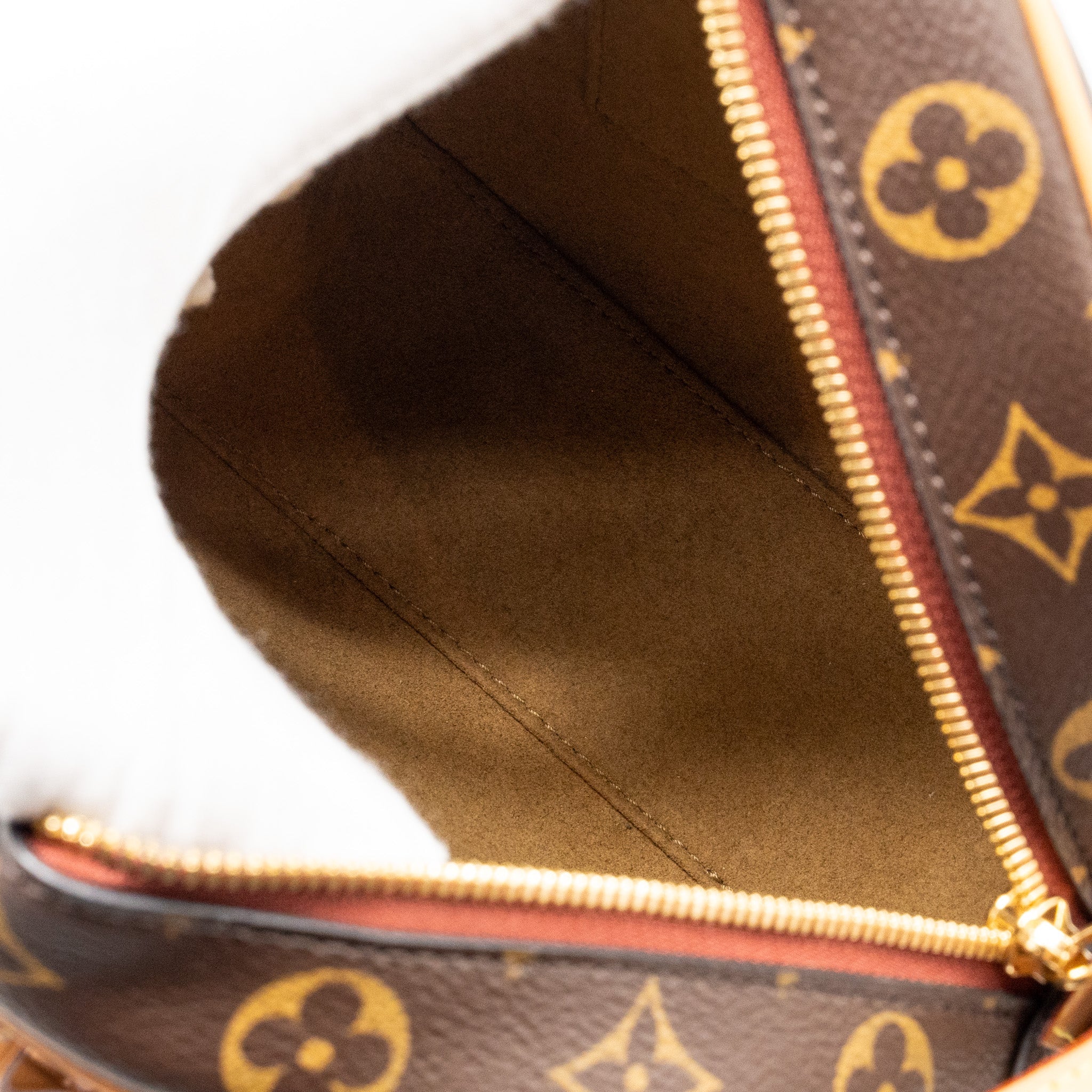 AAA Replica Louis Vuitton LV BOITE CHAPEAU SOUPLE MM MONOGRAM CANVAS GHW