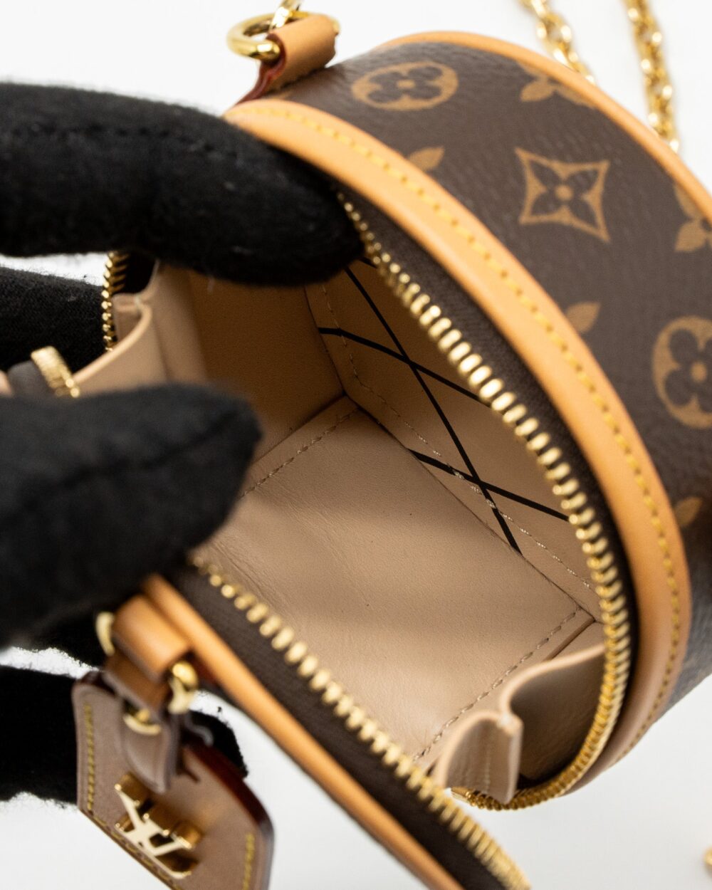 AAA Replica Louis Vuitton LV BOITE CHAPEAU MINI CHAIN BAG MONOGRAM CANVAS GHW