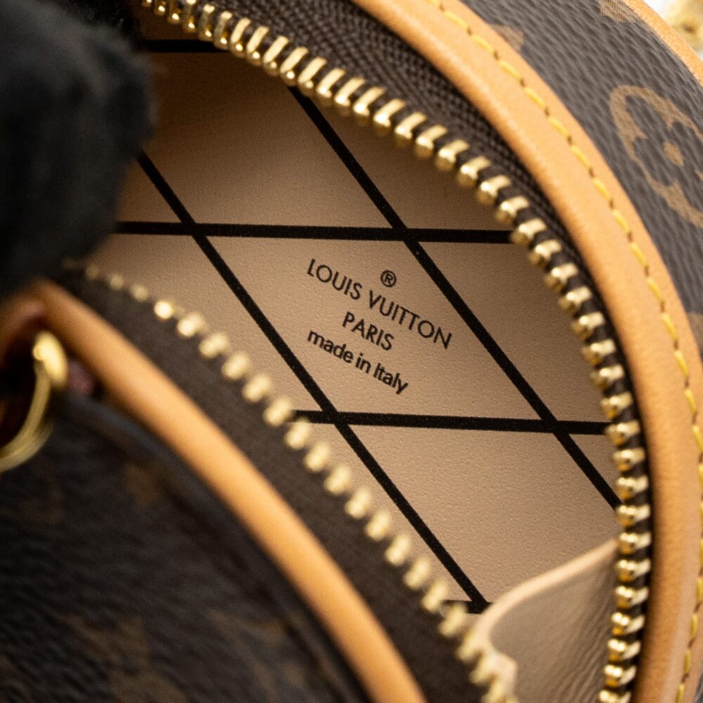 AAA Replica Louis Vuitton LV BOITE CHAPEAU MINI CHAIN BAG MONOGRAM CANVAS GHW