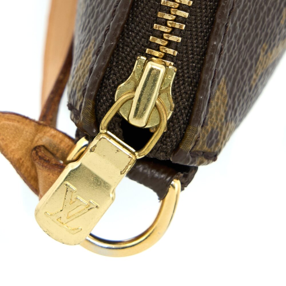 AAA Replica Louis Vuitton LV POCHETTE ACCESSORIES MONOGRAM CANVAS