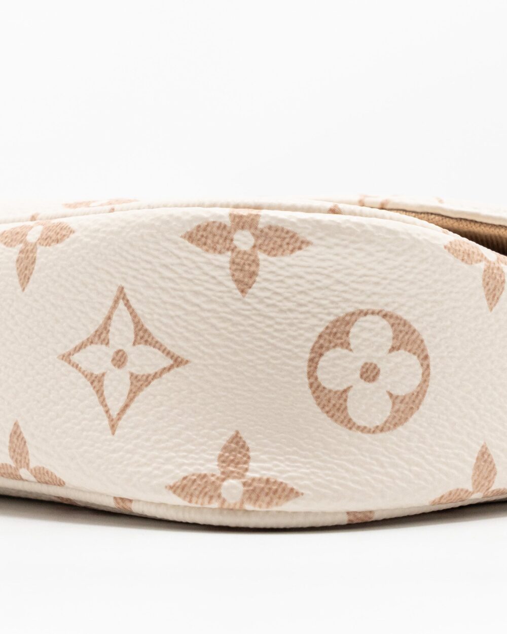 AAA Replica Louis Vuitton LV IVY WALLET ON CHAIN MONOGRAM CANVAS BEIGE/ CREAM GHW