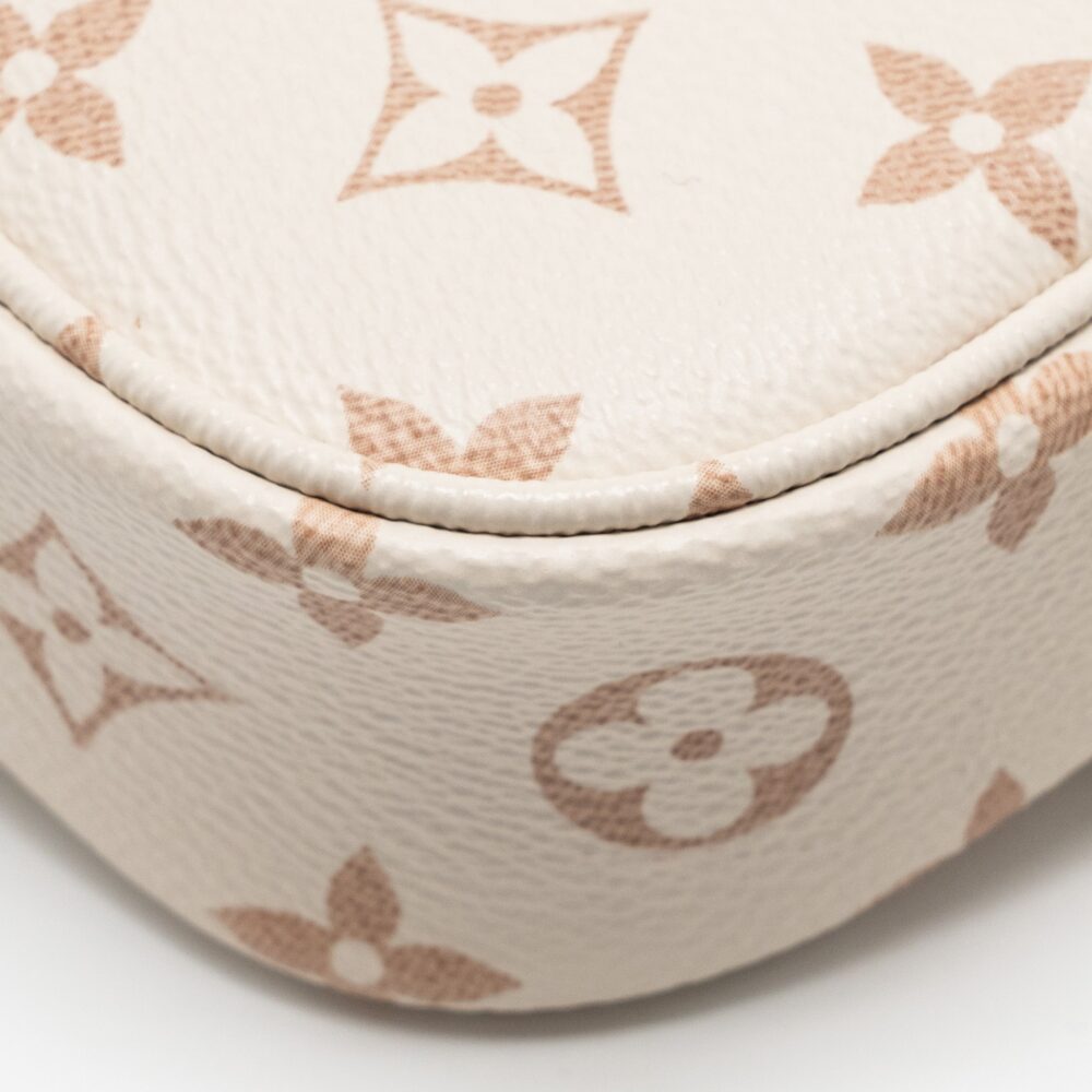 AAA Replica Louis Vuitton LV IVY WALLET ON CHAIN MONOGRAM CANVAS BEIGE/ CREAM GHW
