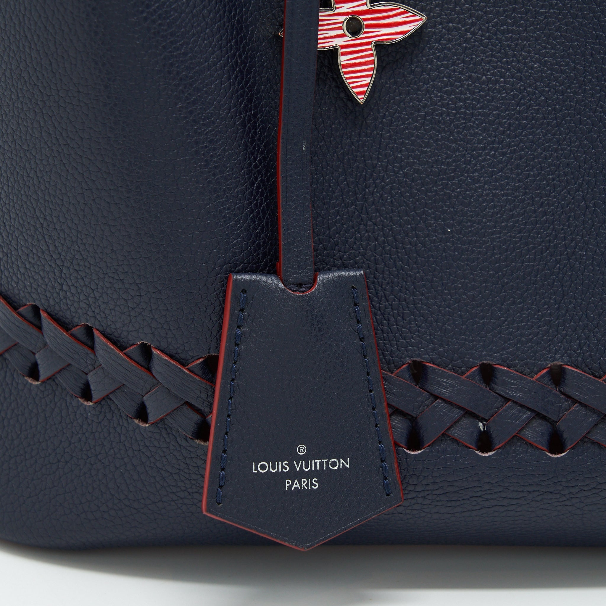 AAA Replica Louis Vuitton LV LOCKME BUCKET BAG NAVY/RED WITH AN EXTRA BAG CHARM SHW