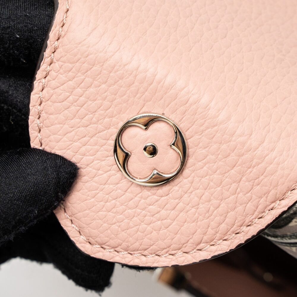 AAA Replica Louis Vuitton LV CAPUCINES BB TAURILLON CALFSKIN LIGHT PINK SHW