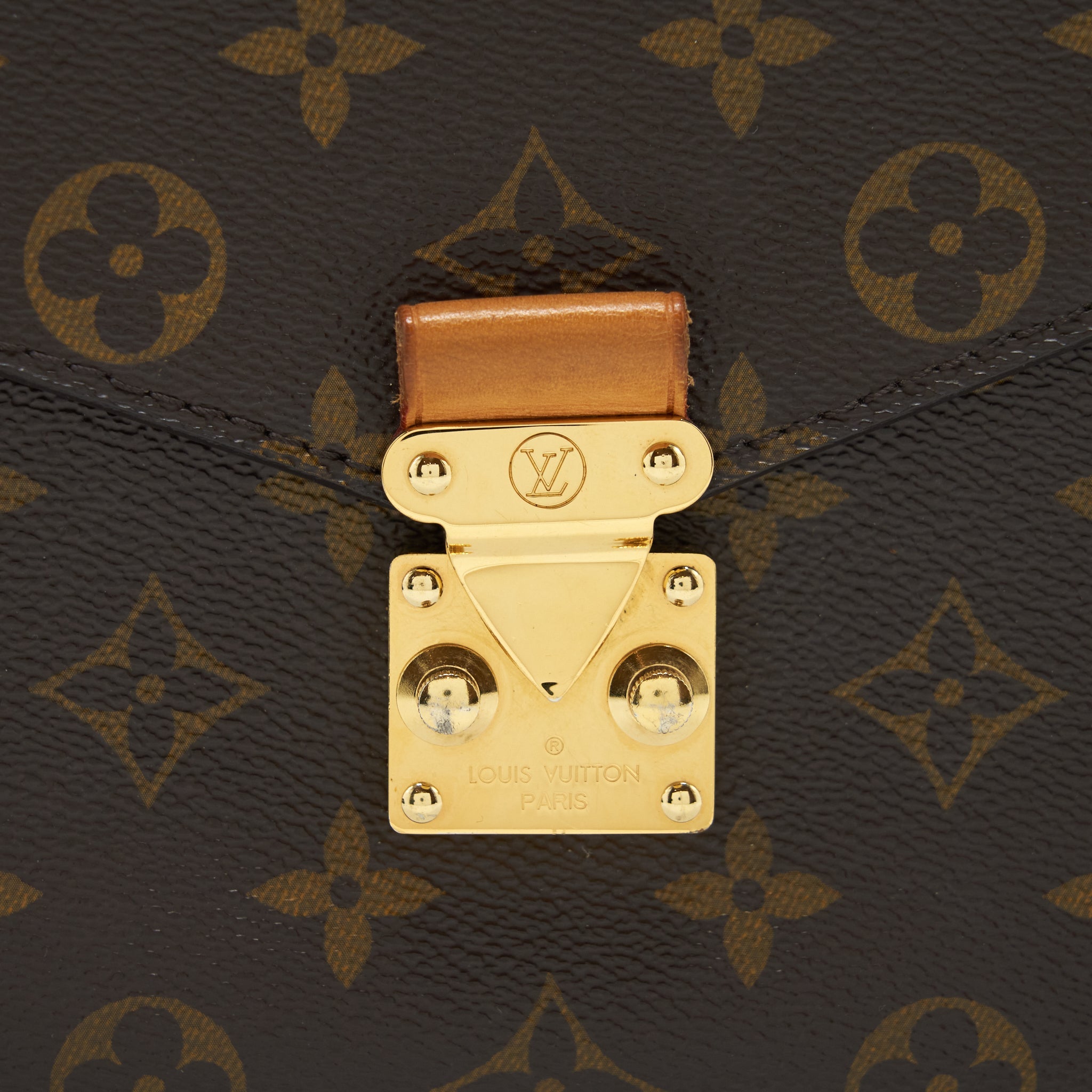AAA Replica Louis Vuitton LV POCHETTE MÉTIS MONOGRAM CANVAS YEAR 2015