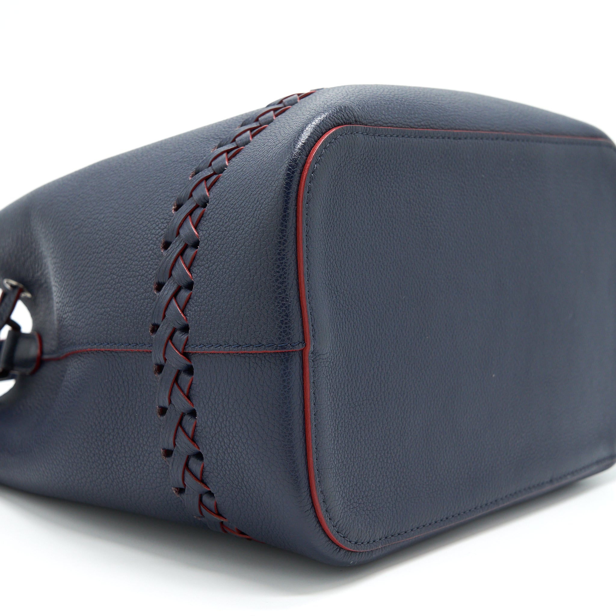AAA Replica Louis Vuitton LV LOCKME BUCKET BAG NAVY/RED WITH AN EXTRA BAG CHARM SHW