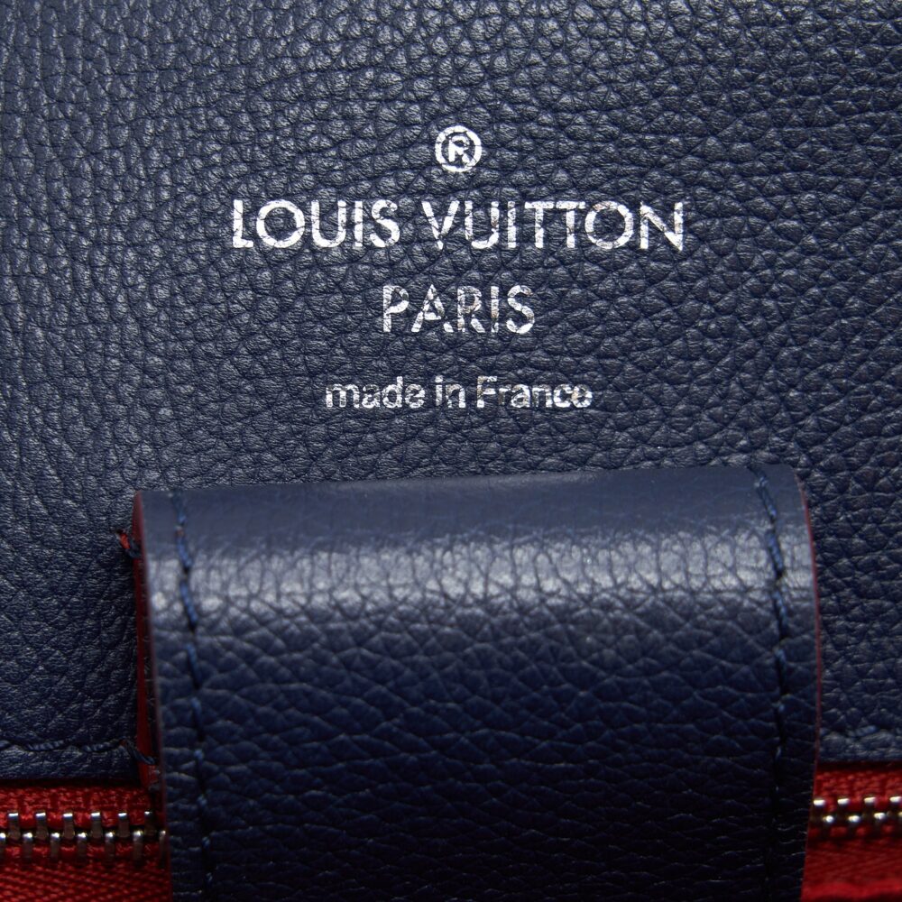 AAA Replica Louis Vuitton LV LOCKME BUCKET BAG NAVY/RED WITH AN EXTRA BAG CHARM SHW