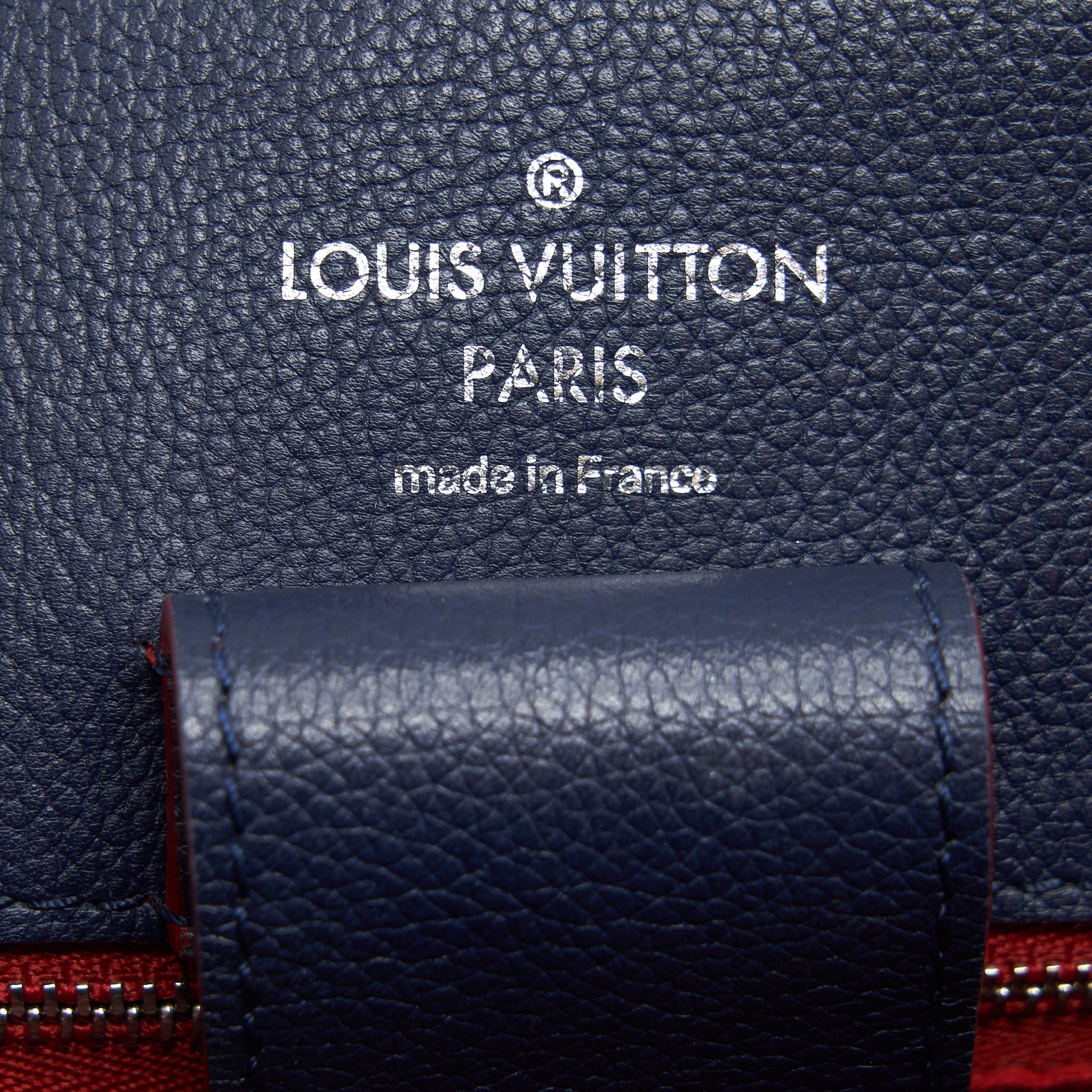 AAA Replica Louis Vuitton LV LOCKME BUCKET BAG NAVY/RED WITH AN EXTRA BAG CHARM SHW