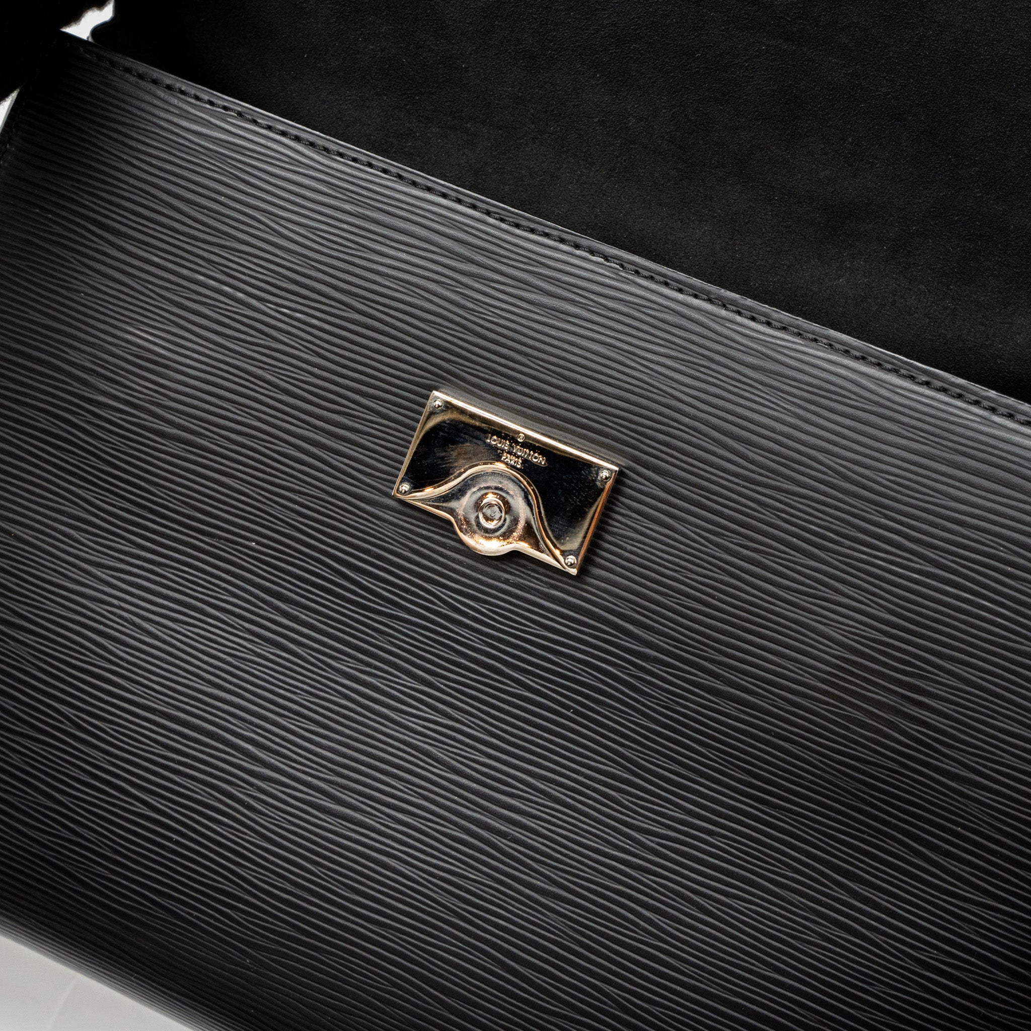 AAA Replica Louis Vuitton LV CLUNY MM EPI BLACK SHW