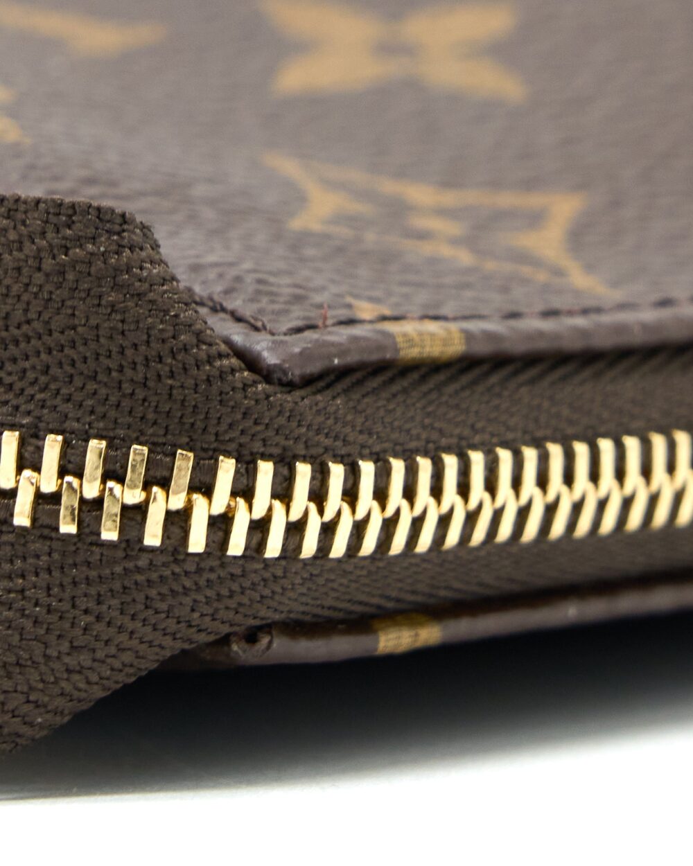 AAA Replica Louis Vuitton LV MINI POCHETTE MONOGRAM CANVAS GHW