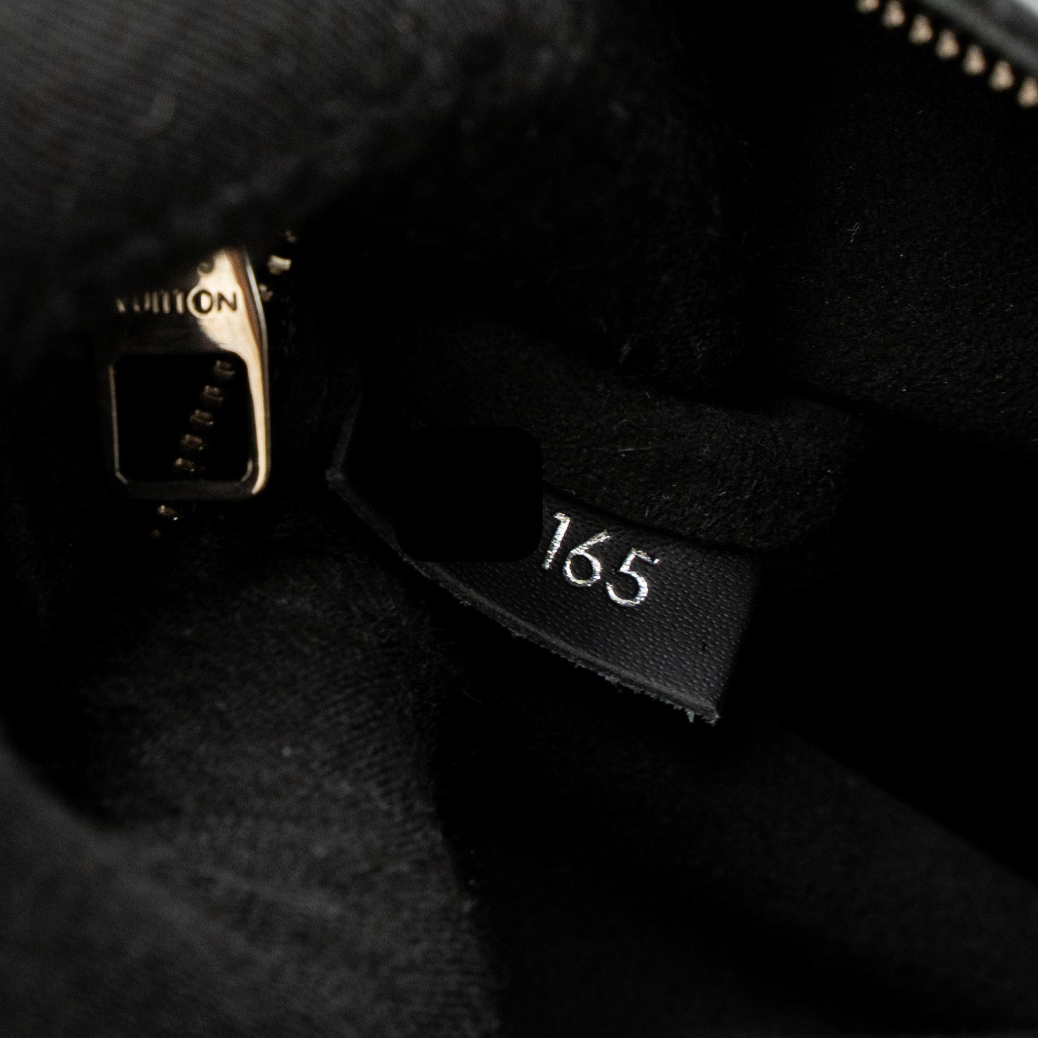 AAA Replica Louis Vuitton LV CLUNY MM EPI BLACK SHW