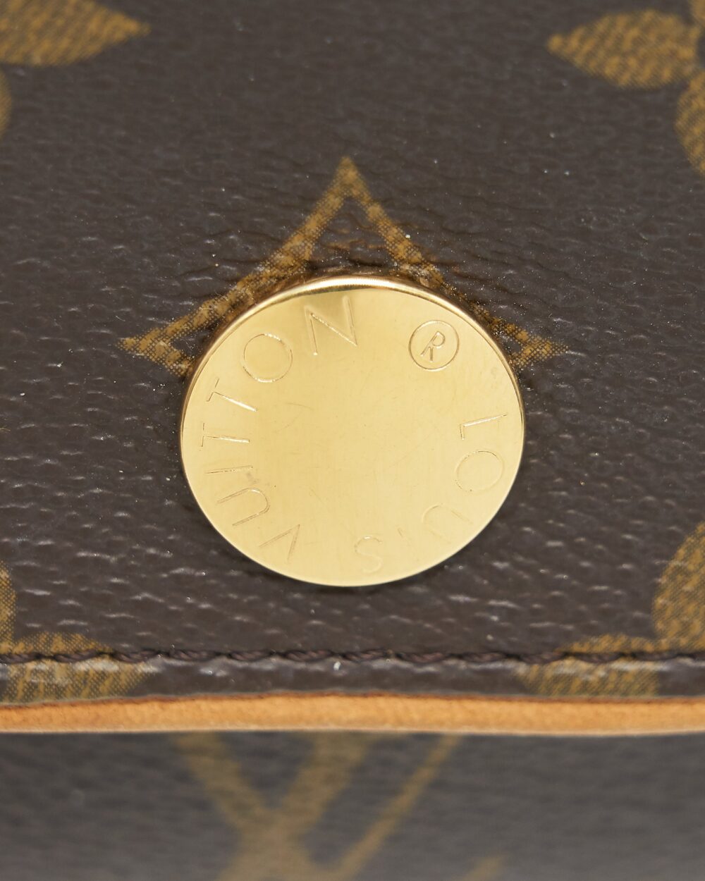 AAA Replica Louis Vuitton LV VINTAGE MINI FLAP CROSSBODY BAG
