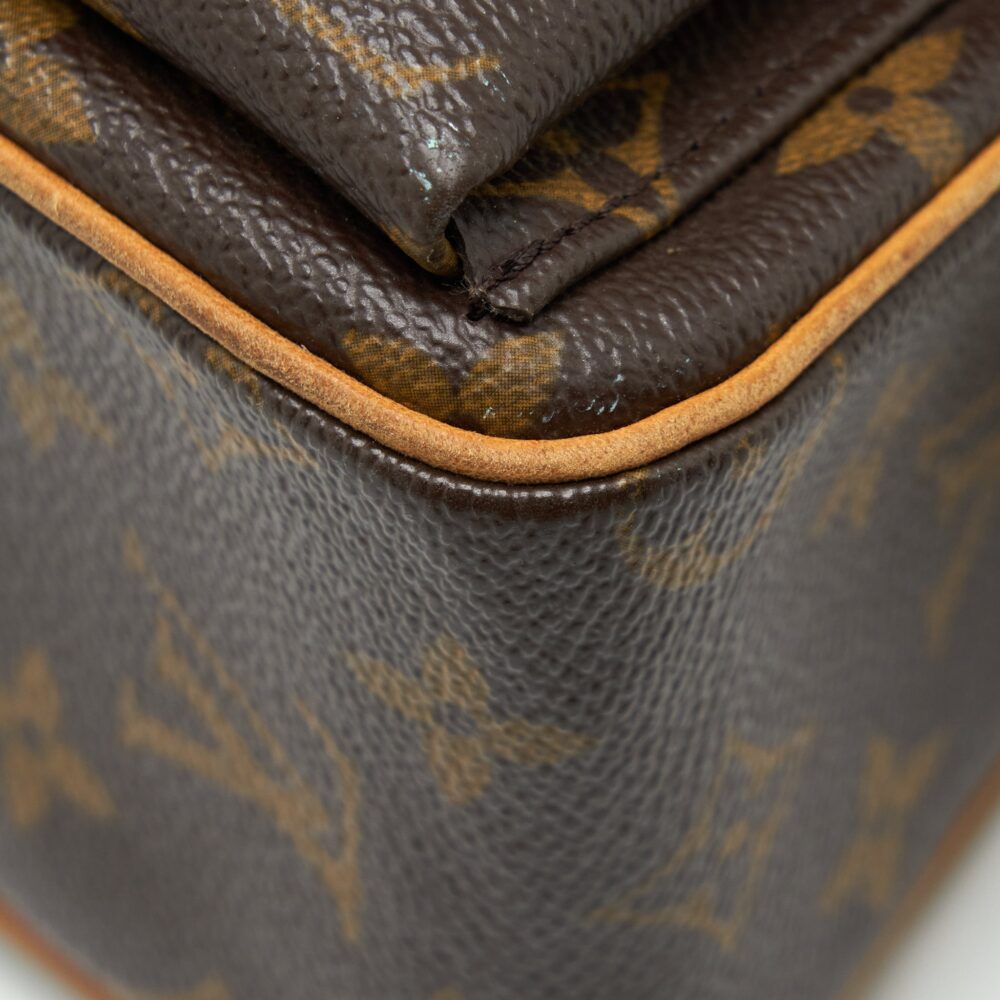 AAA Replica Louis Vuitton LV VINTAGE MONOGRAM SHOULDER BAG GHW