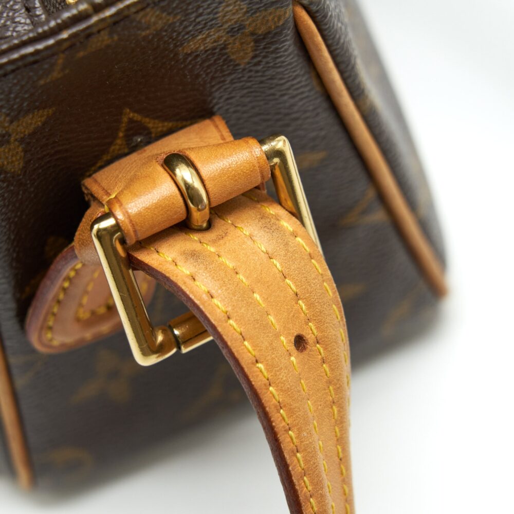AAA Replica Louis Vuitton LV VINTAGE MONOGRAM SHOULDER BAG GHW