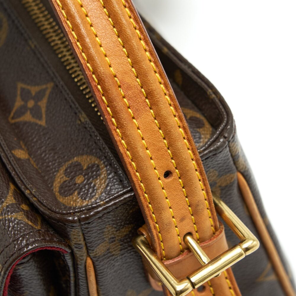 AAA Replica Louis Vuitton LV VINTAGE MONOGRAM SHOULDER BAG GHW