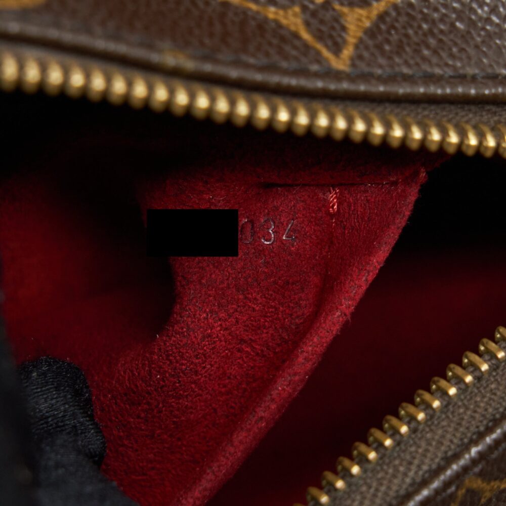 AAA Replica Louis Vuitton LV VINTAGE MONOGRAM SHOULDER BAG GHW