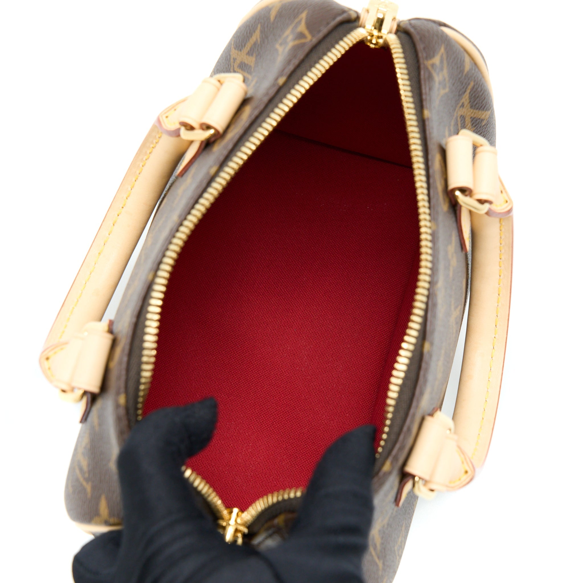AAA Replica Louis Vuitton LV SPEEDY BANDOULIERE 20 MONOGRAM CANVAS WITH BLACK STRAP GHW