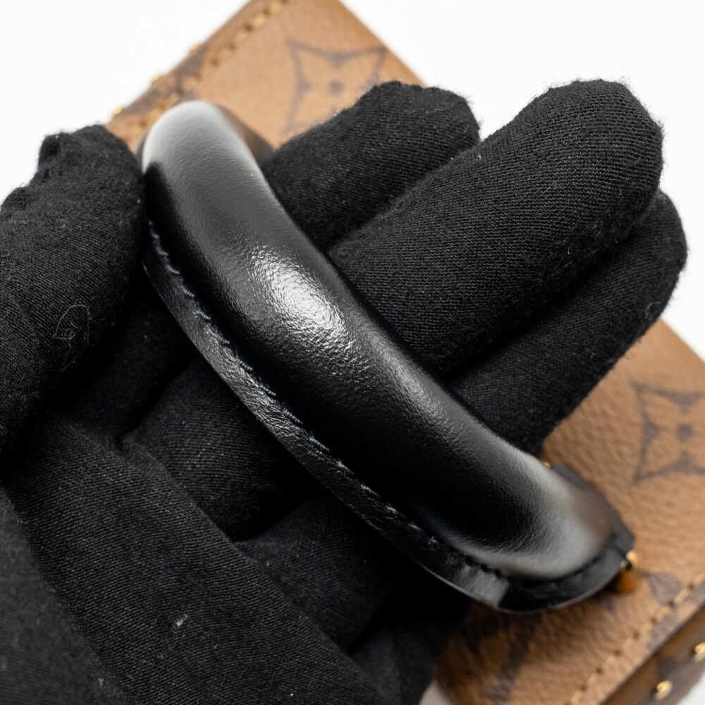 AAA Replica Louis Vuitton LV TOP HANDLE CAMERA BOX MONOGRAM REVERSE CANVAS GHW M82465