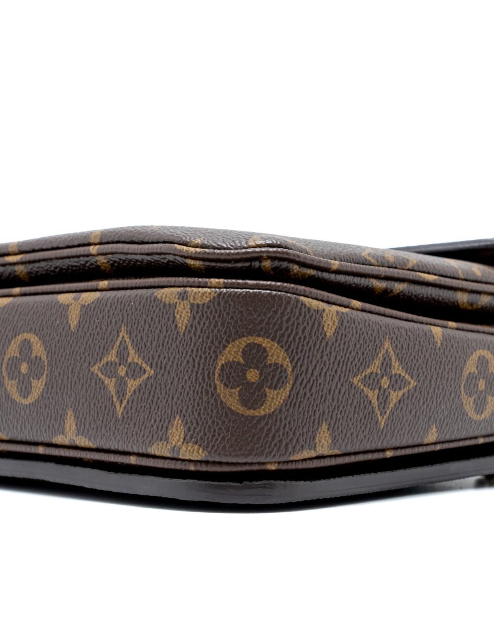 AAA Replica Louis Vuitton LV POCHETTE MÉTIS MONOGRAM CANVAS GHW (NEW VERSION)