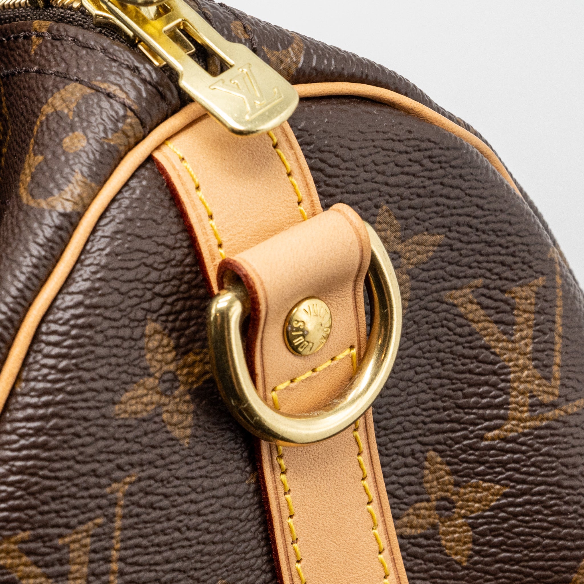 AAA Replica Louis Vuitton LV SPEEDY BANDOULIERE 25 MONOGRAM CANVAS GHW (NEW VERSION)