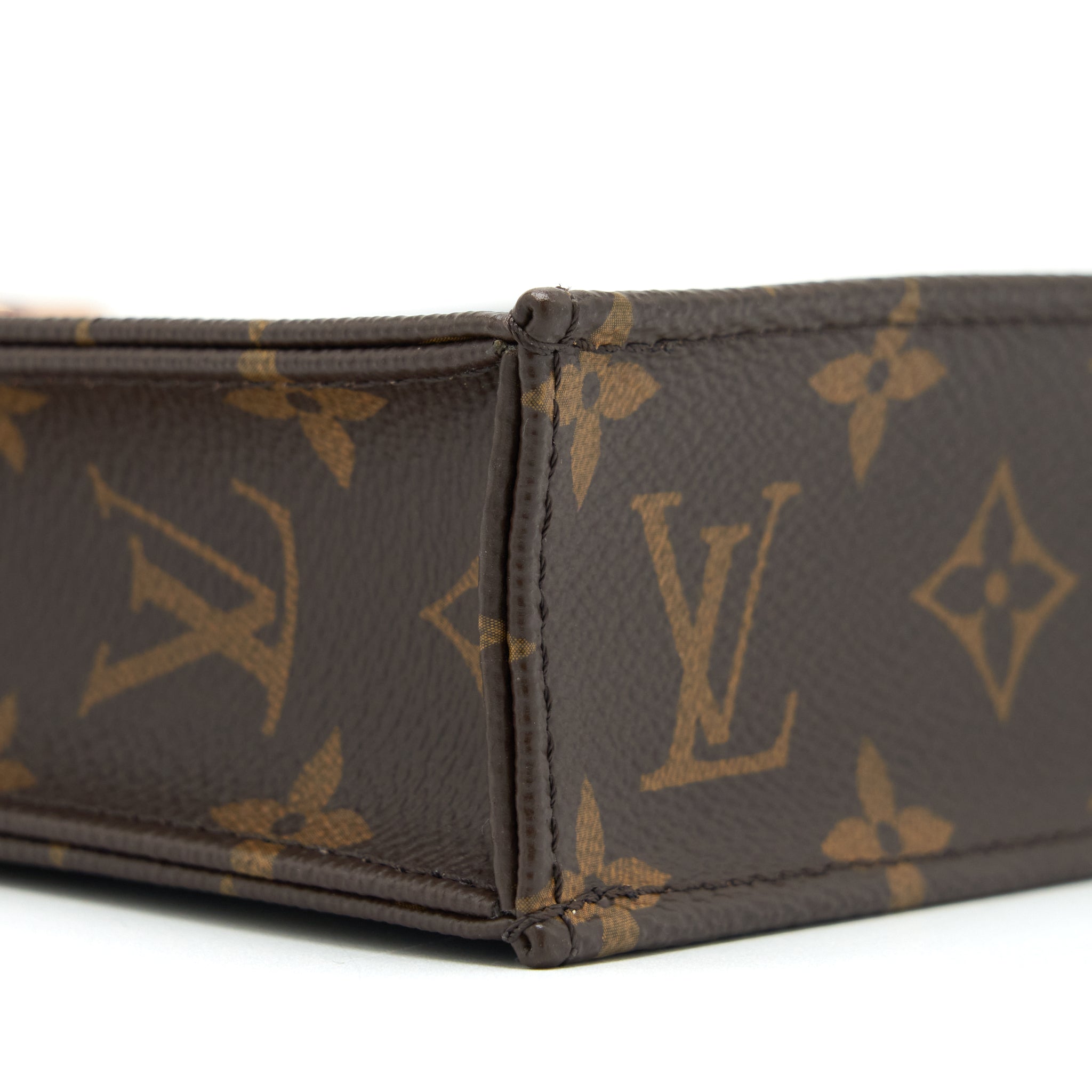 AAA Replica Louis Vuitton LV PETIT SAC PLAT MONOGRAM CANVAS YEAR 2020 GHW