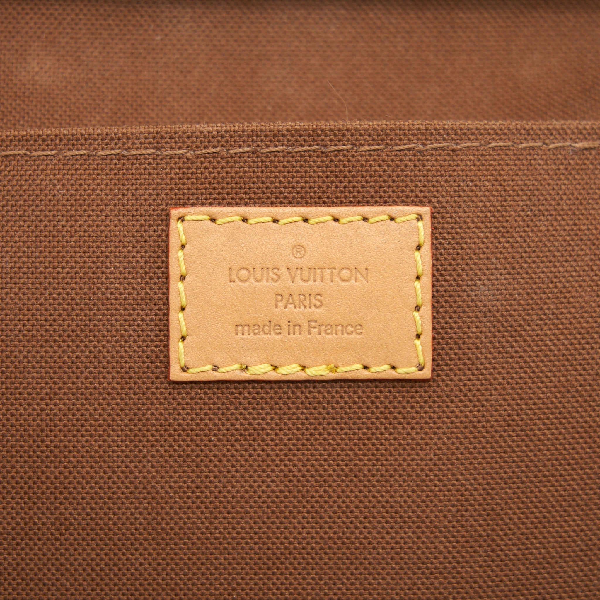 AAA Replica Louis Vuitton LV PETIT SAC PLAT MONOGRAM CANVAS YEAR 2020 GHW